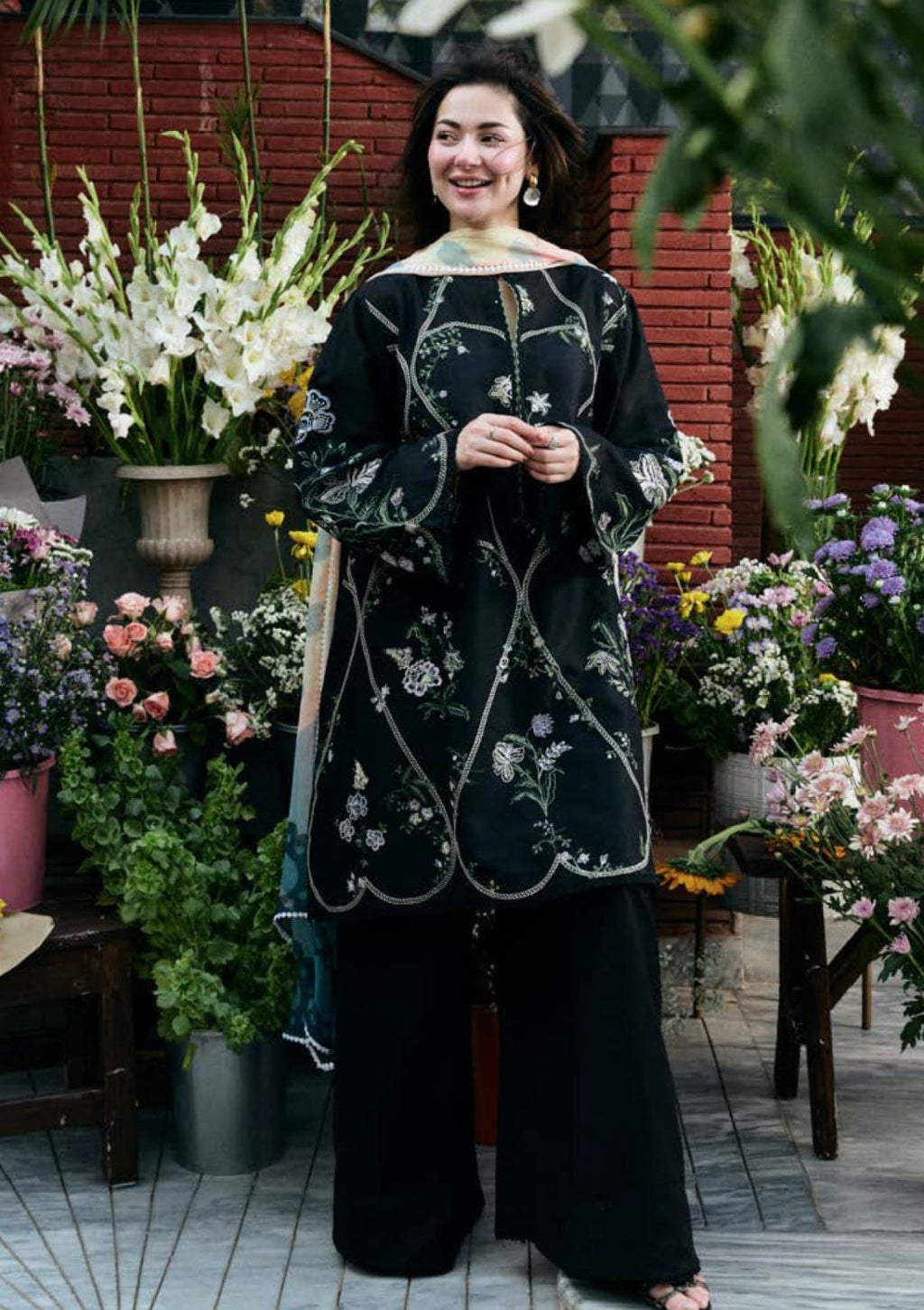Premium Lawn 3PC Suit – Elegant Embroidery & Summer Comfort Volume L10