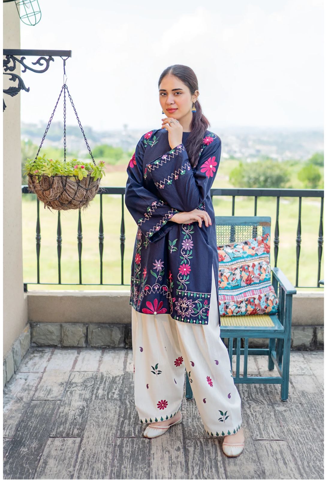 Premium Lawn 2PC Suit – Elegant Embroidery & Summer Comfort Volume LL-10