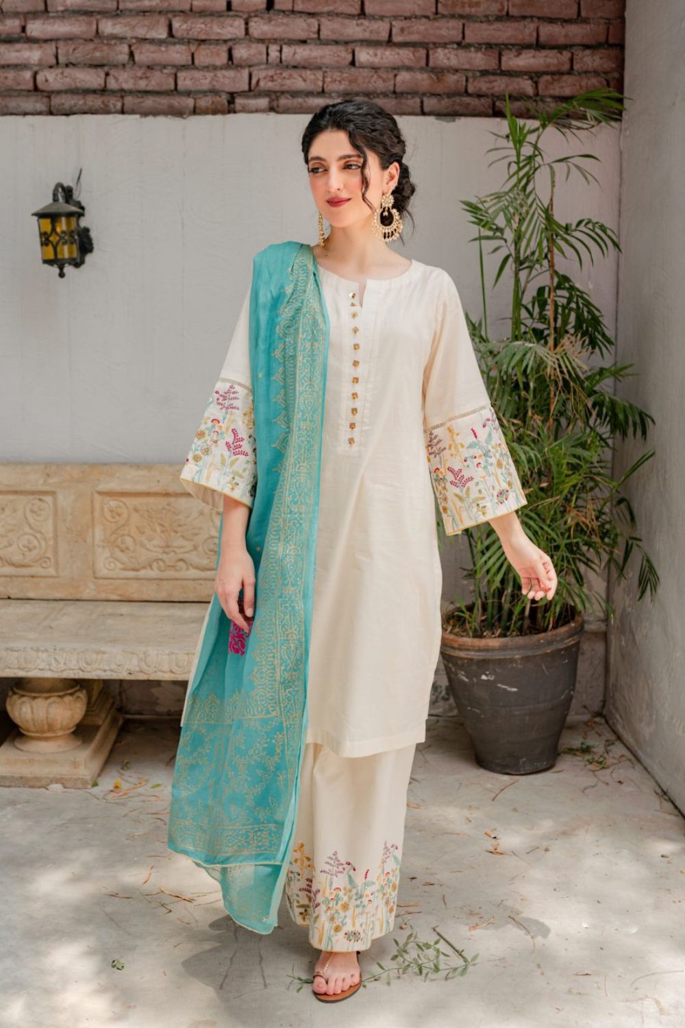 Winter collection Dhnak 3pc EMB