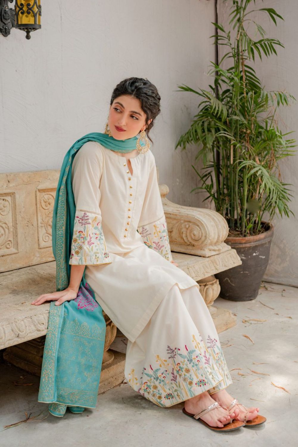 Winter collection Dhnak 3pc EMB